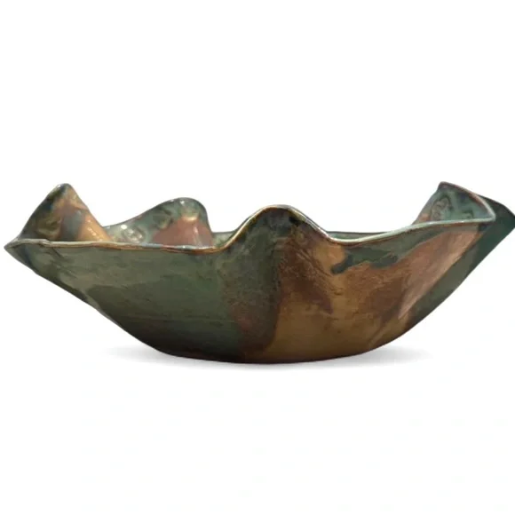 Studio Pottery Ruffled Bowl - Picture 6 of 14